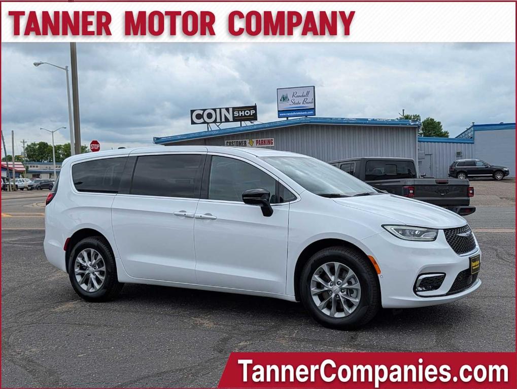 New 2026 Chrysler Pacifica Limited