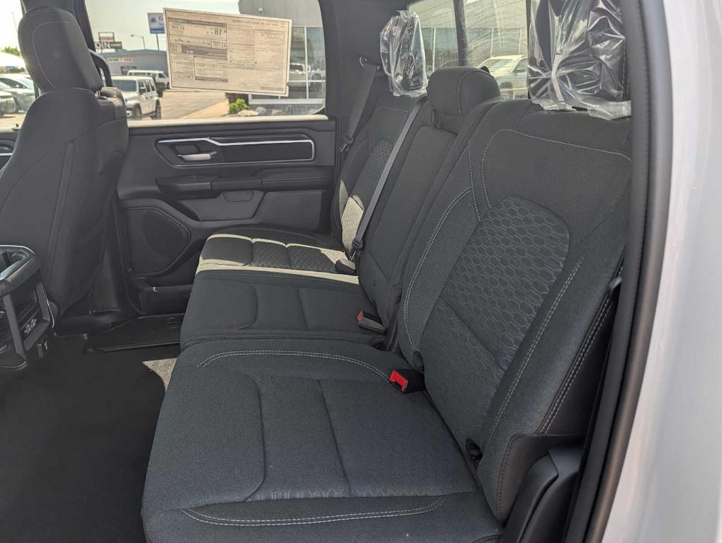 2026 RAM 1500 BIG HORN photo 10