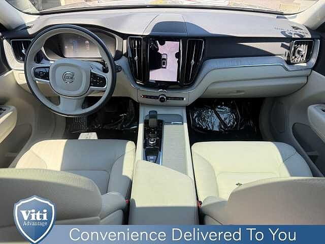 2025 Volvo XC60 PLUG-IN HYBRID T8 PLUS — фото 2