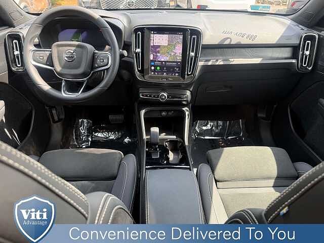 2023 Volvo C40 RECHARGE PURE ELECTRIC PLUS — фото 2