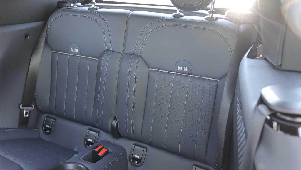 2026 MINI CONVERTIBLE COOPER S — миниатюра 13