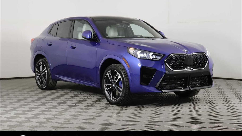New 2026 BMW X2 xDrive28i