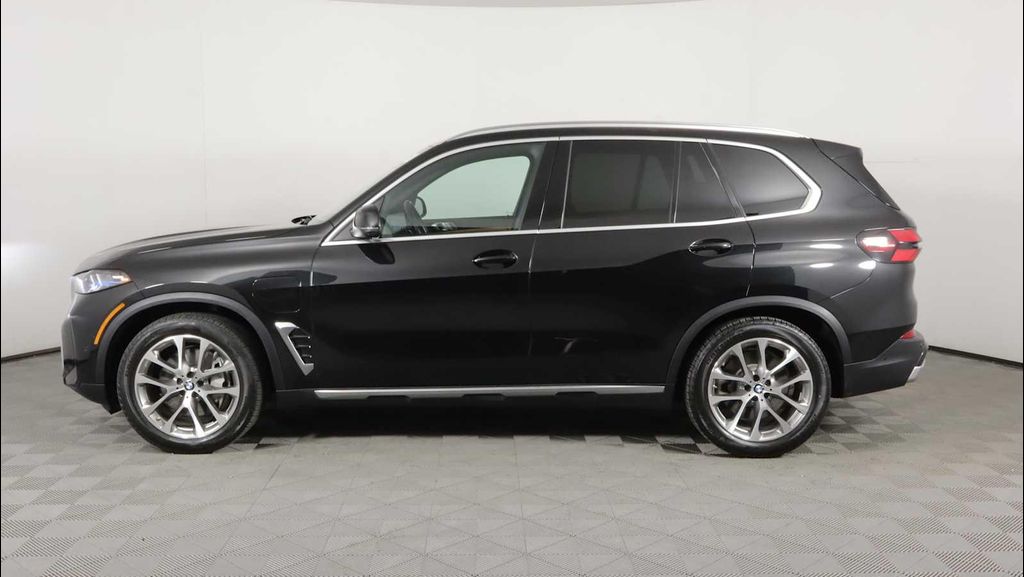 2026 BMW X5 PHEV XDRIVE50E — фото 8