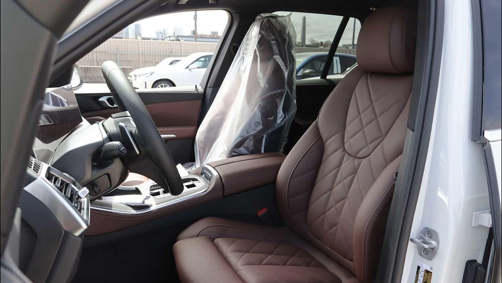 صورة 3 لـ 2026 BMW X5 XDRIVE40I