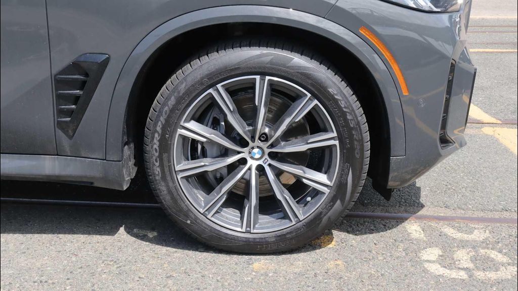 2026 BMW X5 PHEV XDRIVE50E 照片 2
