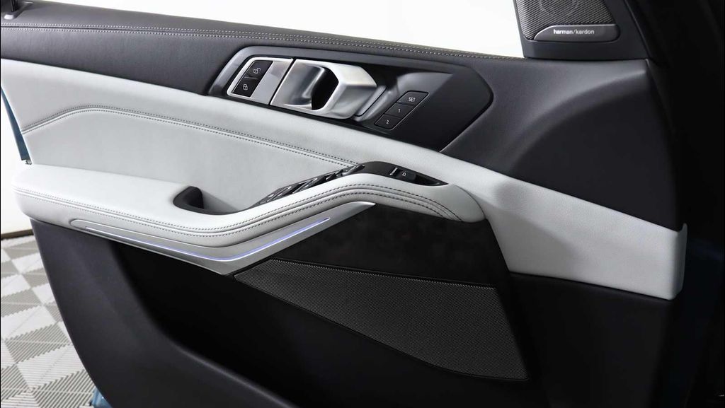 صورة مصغرة 15 لـ 2026 BMW X5 PHEV XDRIVE50E