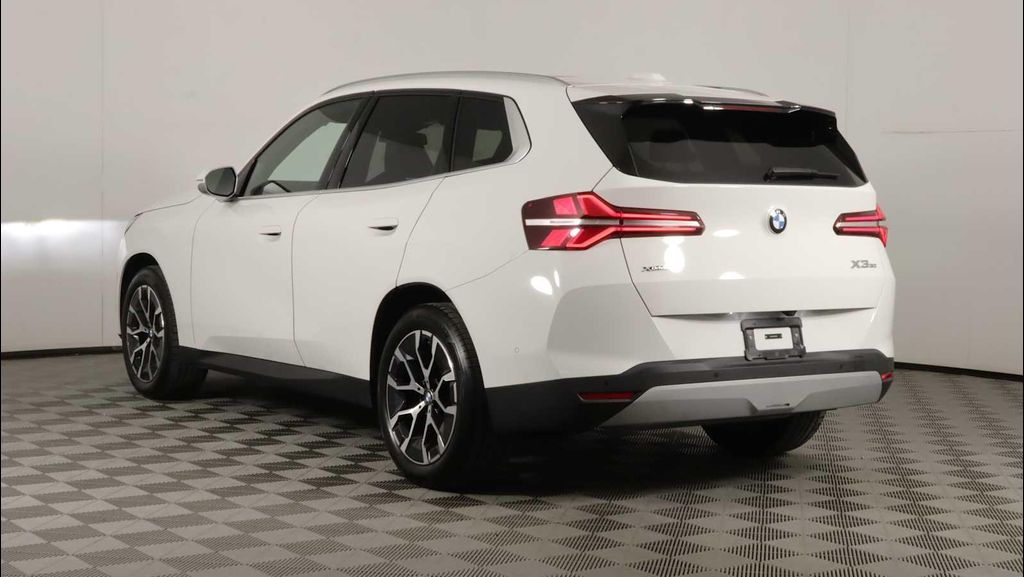 2025 BMW X3 30 XDRIVE — фото 4
