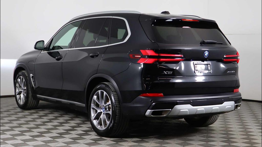 2025 BMW X5 PHEV XDRIVE50E — фото 4