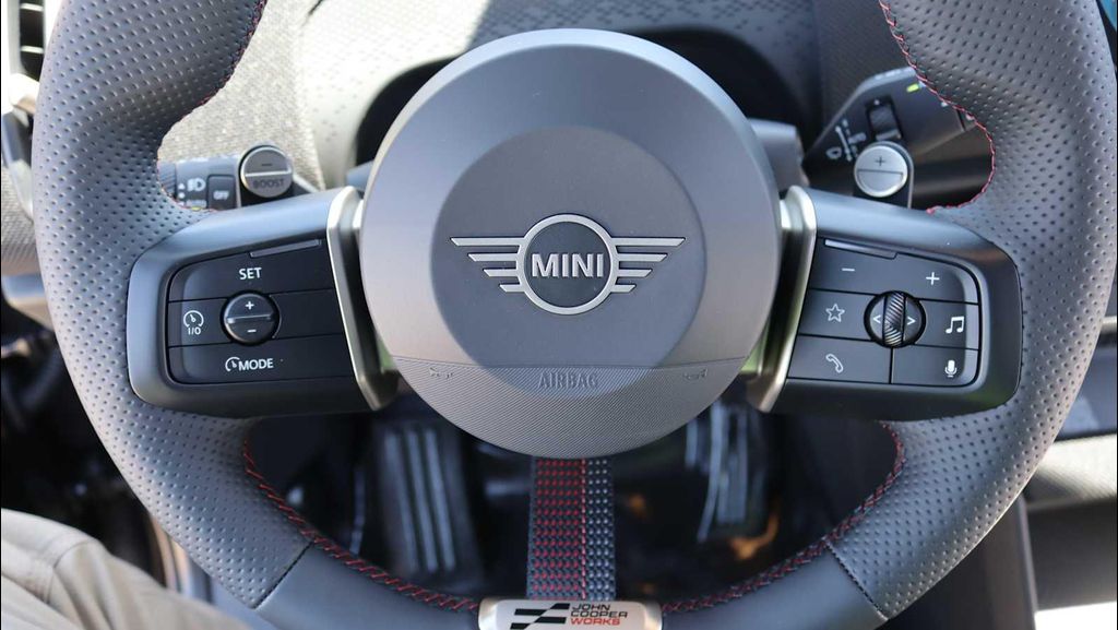 صورة 8 لـ 2026 MINI COUNTRYMAN COOPER S ALL4