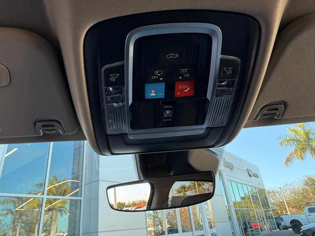 2026 RAM 1500 LARAMIE 缩略图 13