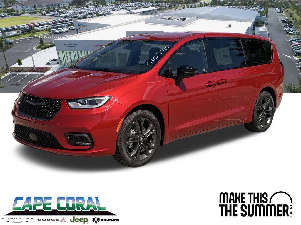 New 2026 Chrysler Pacifica L