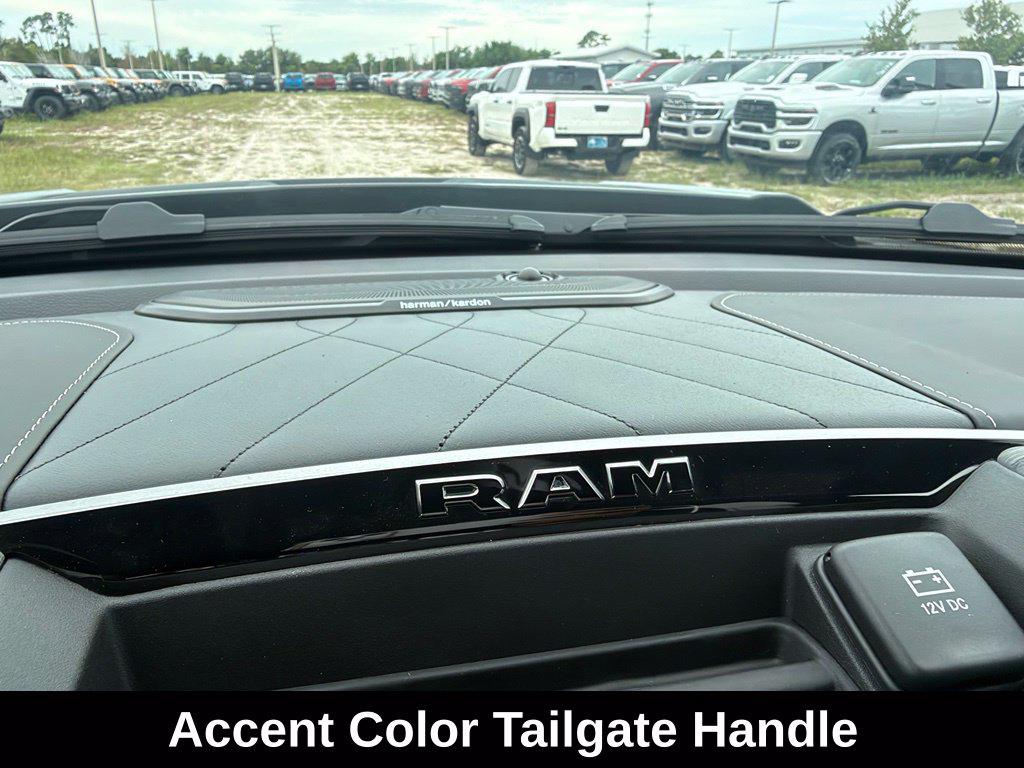 2027 RAM 1500 LIMITED — миниатюра 11