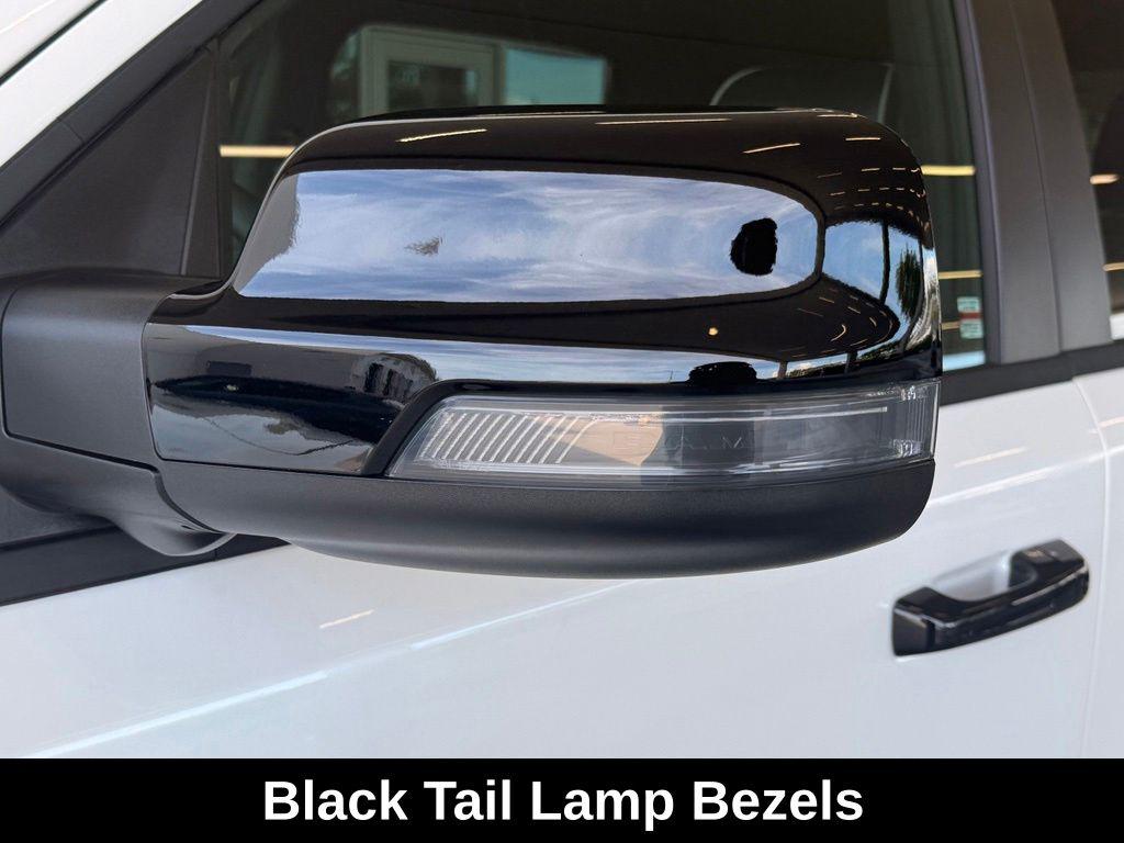صورة مصغرة 30 لـ 2026 RAM 1500 LARAMIE