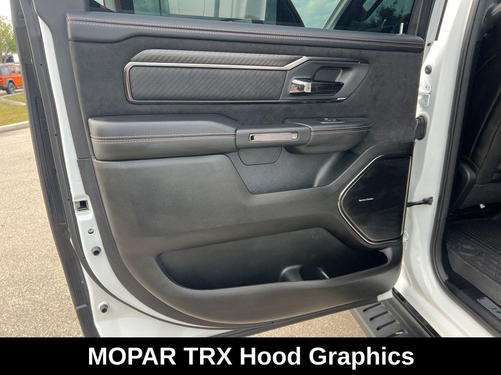 2024 RAM 1500 TRX — миниатюра 28