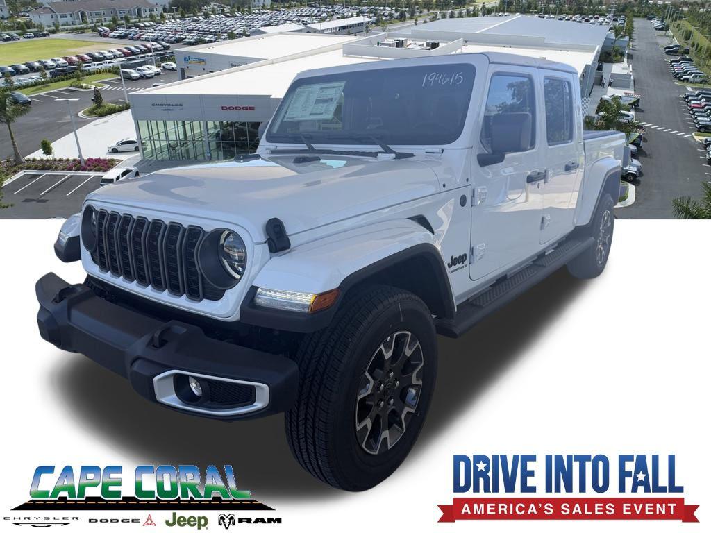New 2026 Jeep Gladiator Sahara 4x4