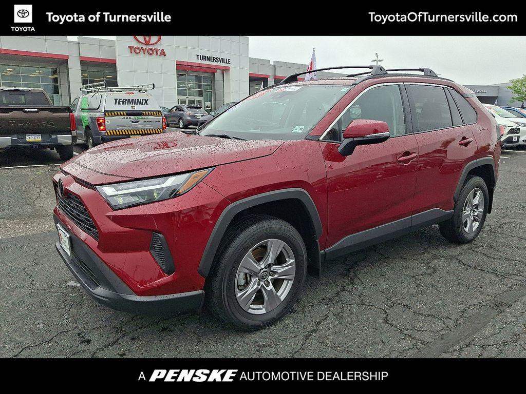 2025 Toyota RAV4 XLE 照片 1