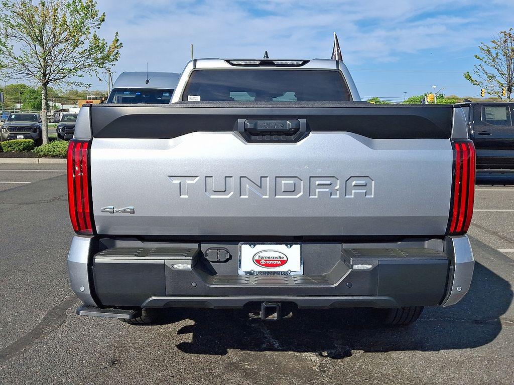 TOYOTA TUNDRA - 5