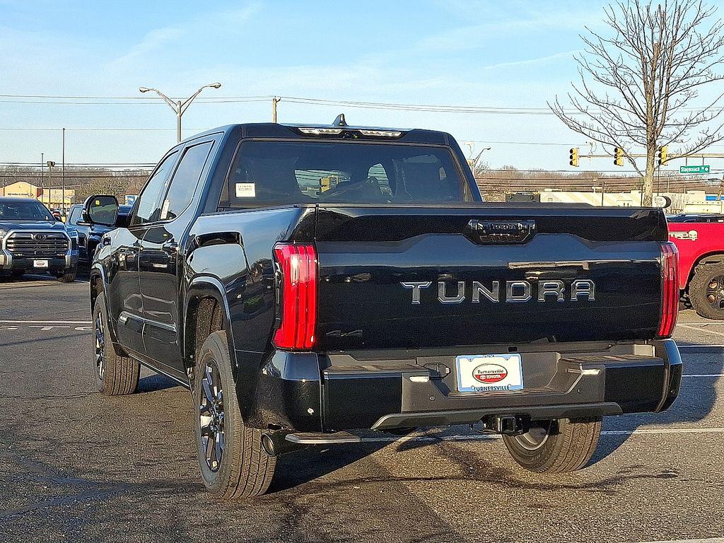 TOYOTA TUNDRA - 3