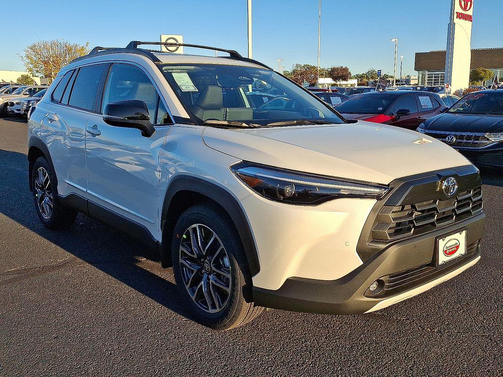 TOYOTA COROLLA CROSS - 2