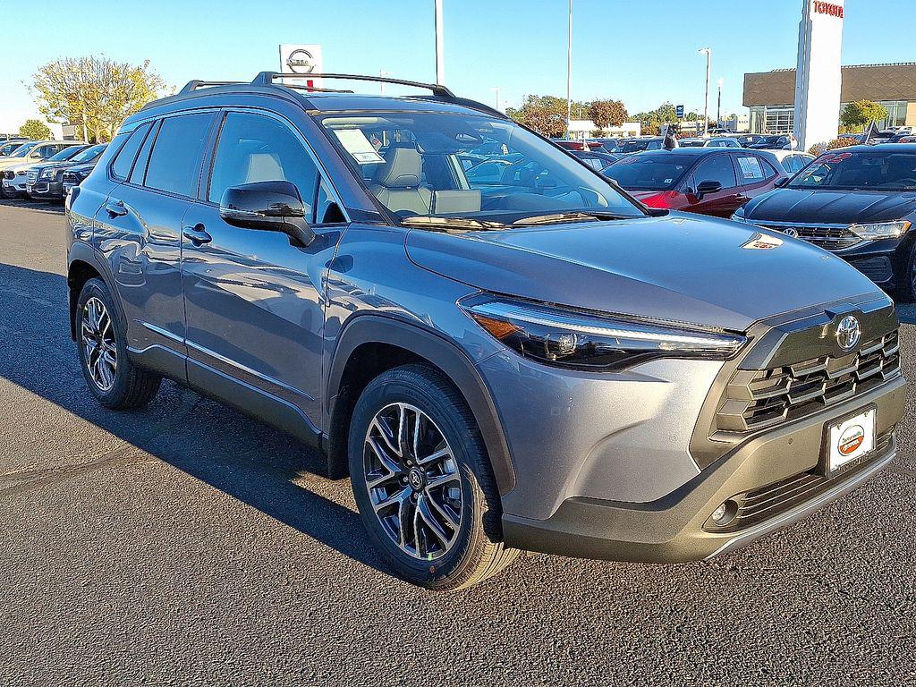 TOYOTA COROLLA CROSS - 2