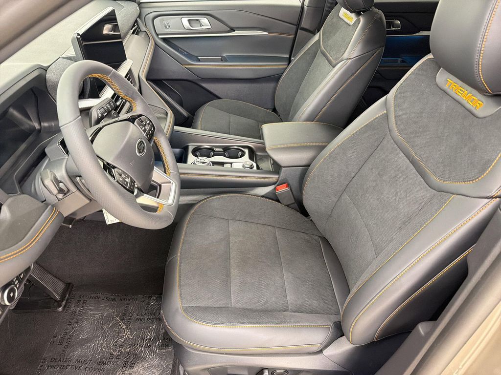 صورة 5 لـ 2026 FORD EXPLORER TREMOR