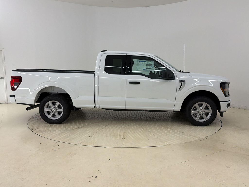 2026 FORD F-150 XLT — фото 8