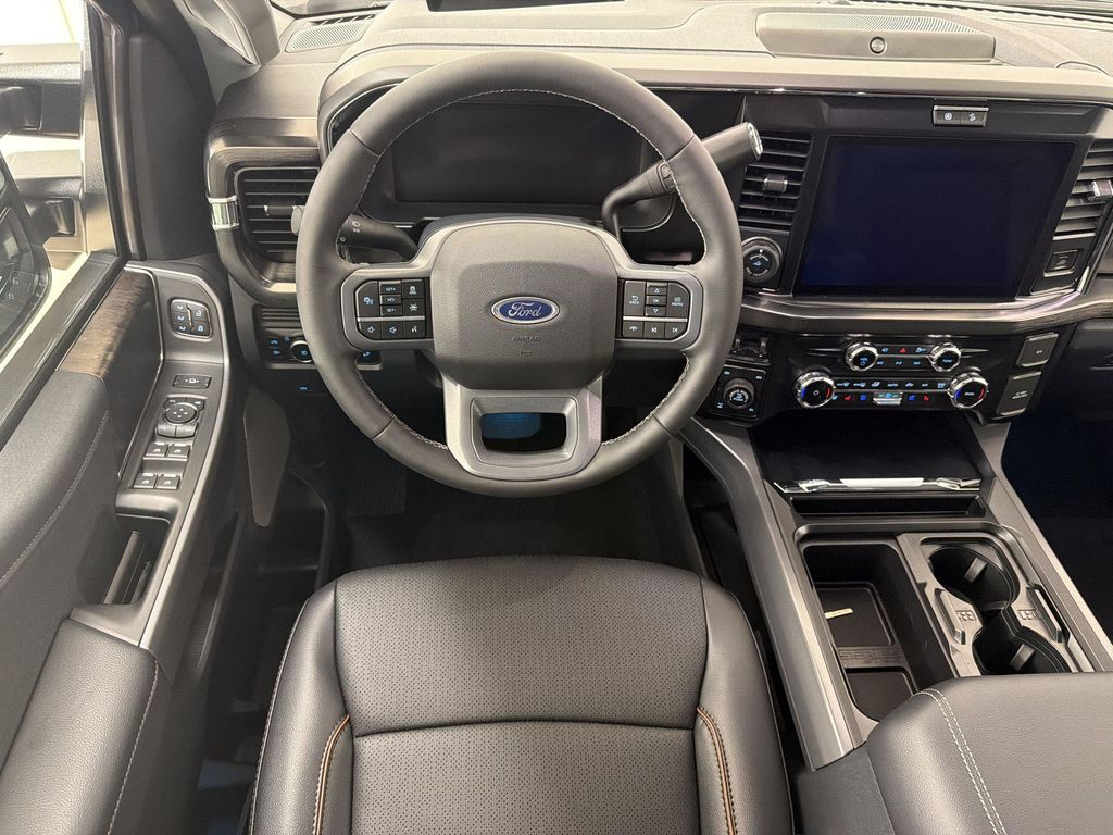 صورة مصغرة 28 لـ 2026 FORD F-250 LARIAT