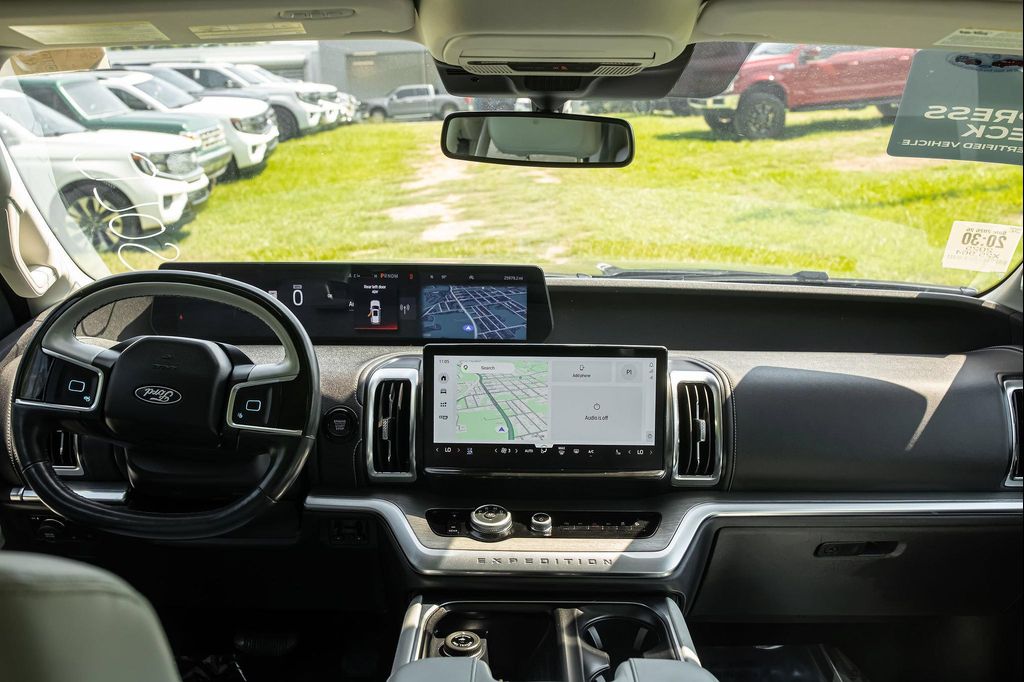 2025 FORD EXPEDITION PLATINUM — миниатюра 18
