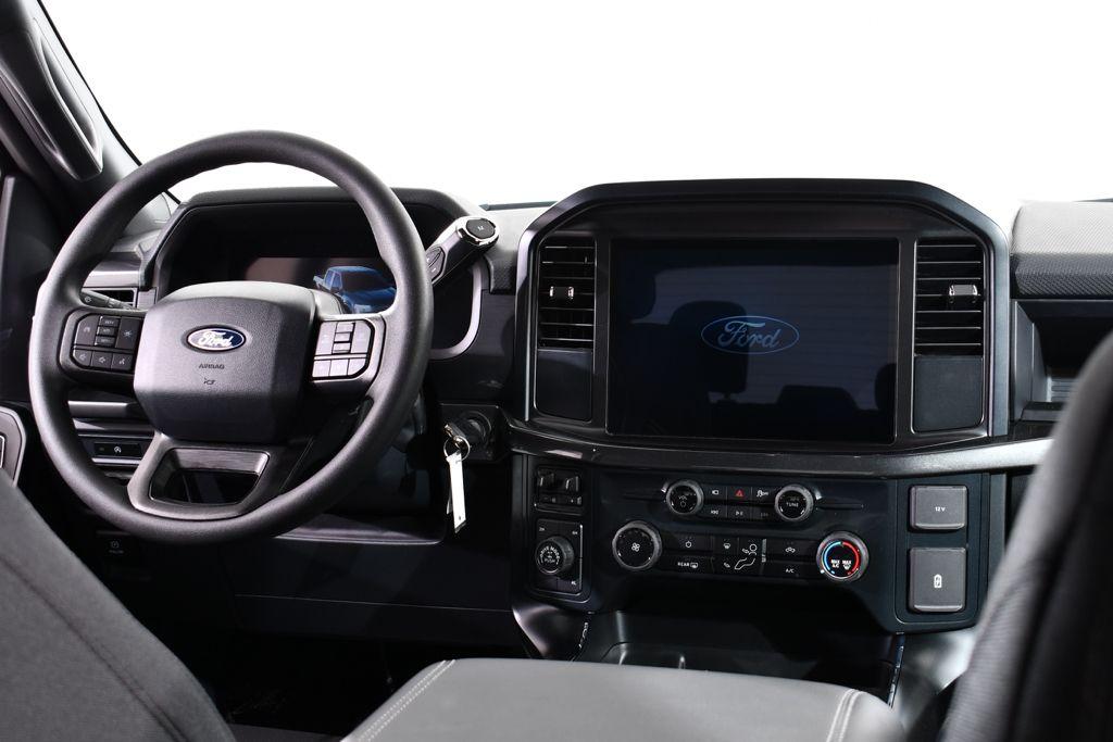 FORD F-150 STX - 8