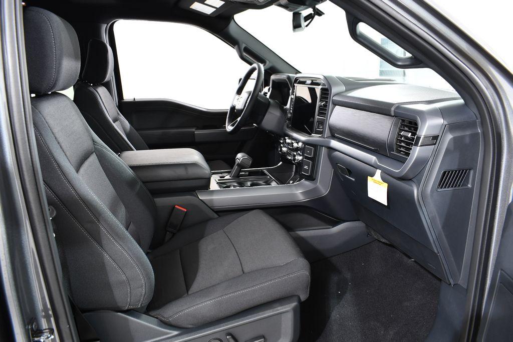 2026 FORD F-150 XLT photo 10