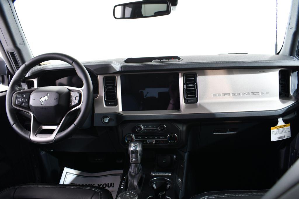 FORD BRONCO - 7