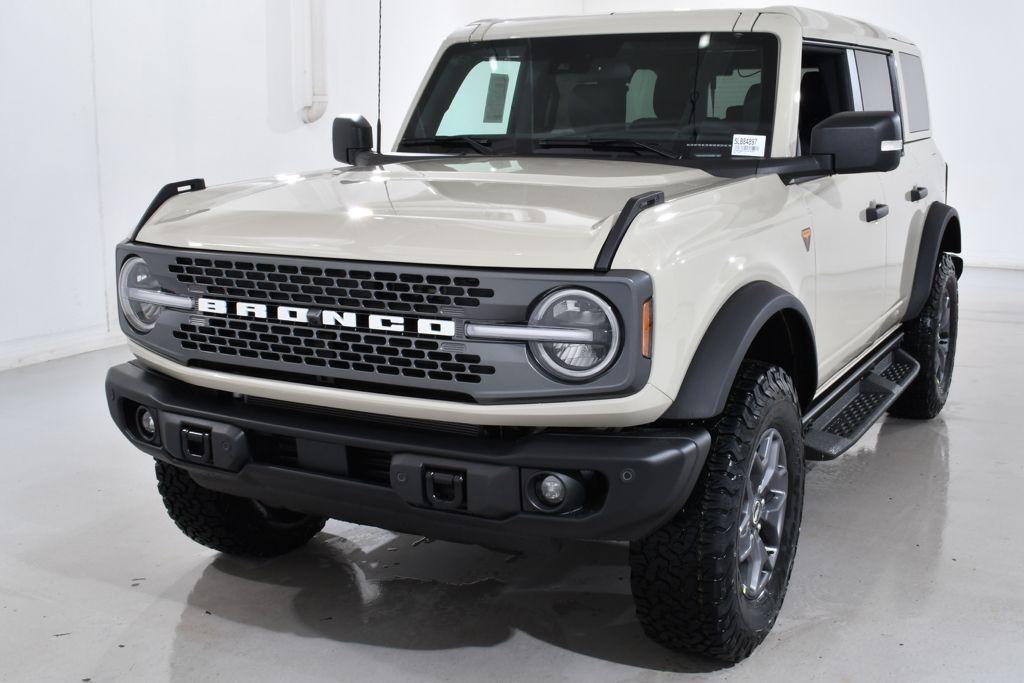FORD BRONCO - 2