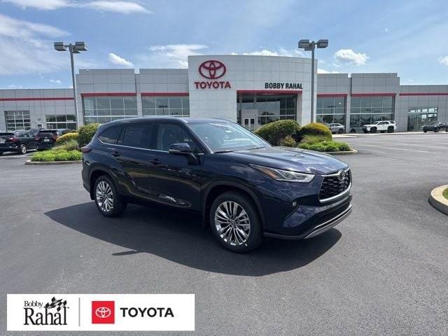 New 2026 Toyota Highlander Platinum
