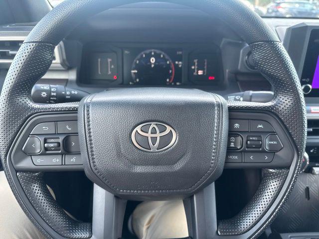 2026 Toyota TACOMA SR5 缩略图 3