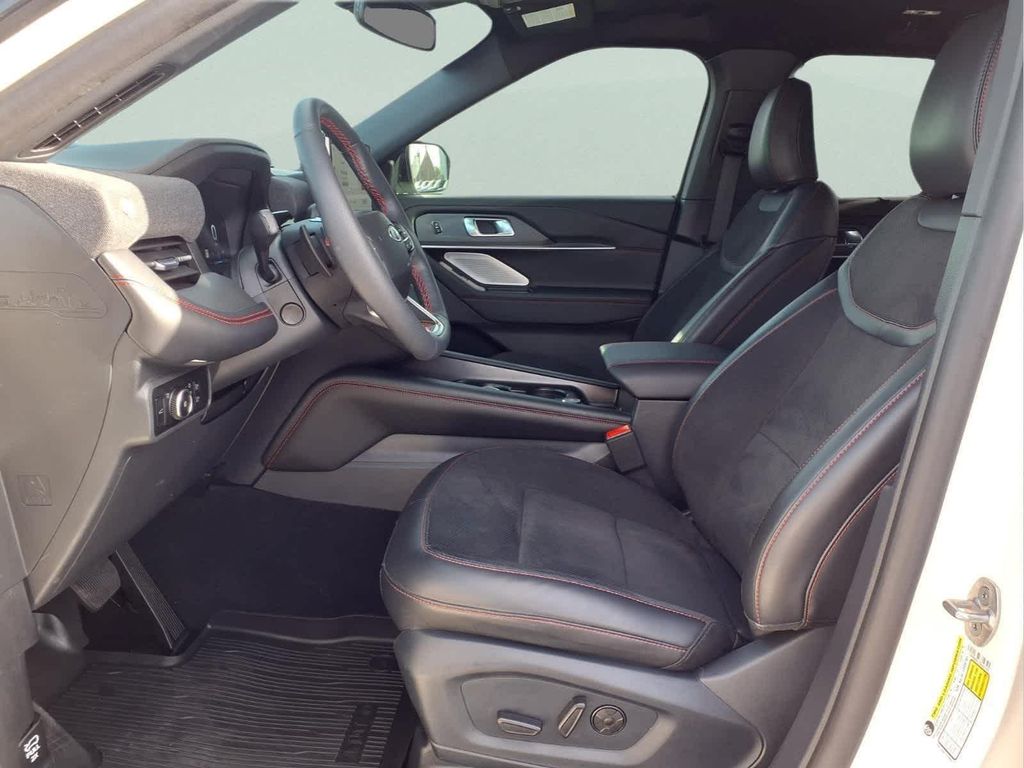 2025 FORD EXPLORER ST 4WD 照片 9