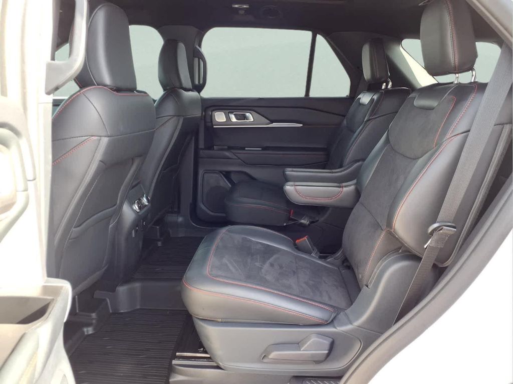 2025 FORD EXPLORER ST 4WD 照片 10