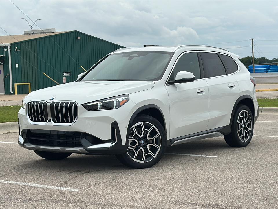 New 2026 BMW X1 xDrive28i