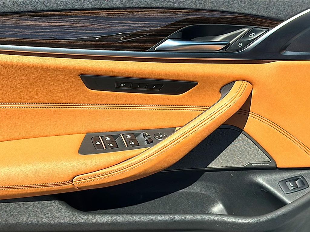 صورة مصغرة 17 لـ 2023 BMW 530 I
