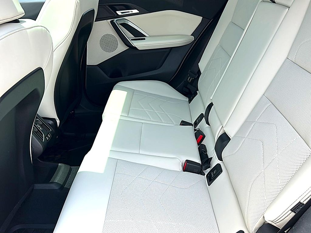 صورة مصغرة 16 لـ 2026 BMW X2 XDRIVE28I