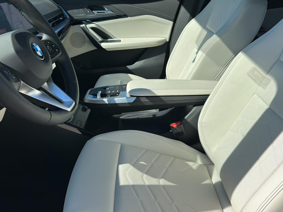 BMW X1 XDRIVE28I - 10