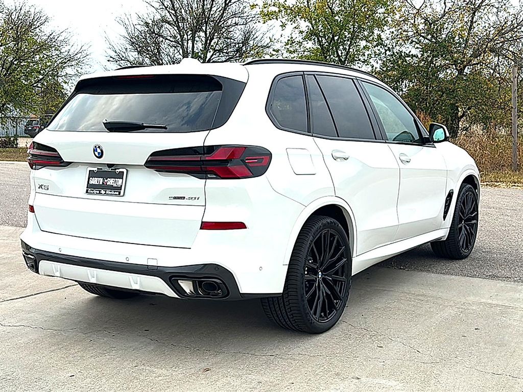صورة 8 لـ 2026 BMW X5 SDRIVE40I