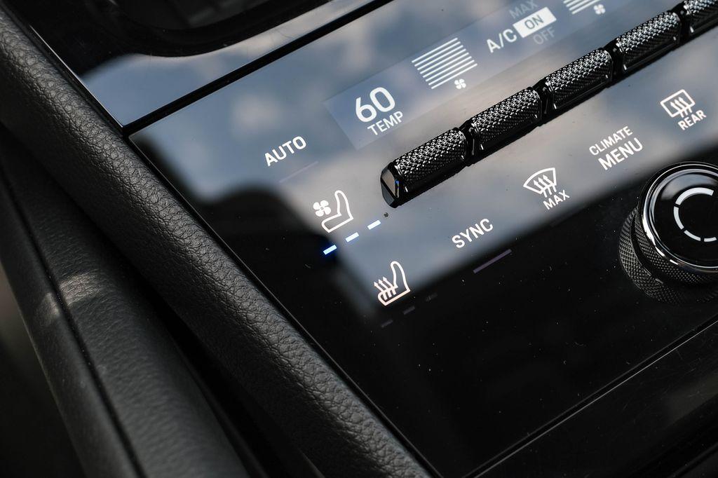 صورة مصغرة 25 لـ 2024 Porsche CAYENNE BASE