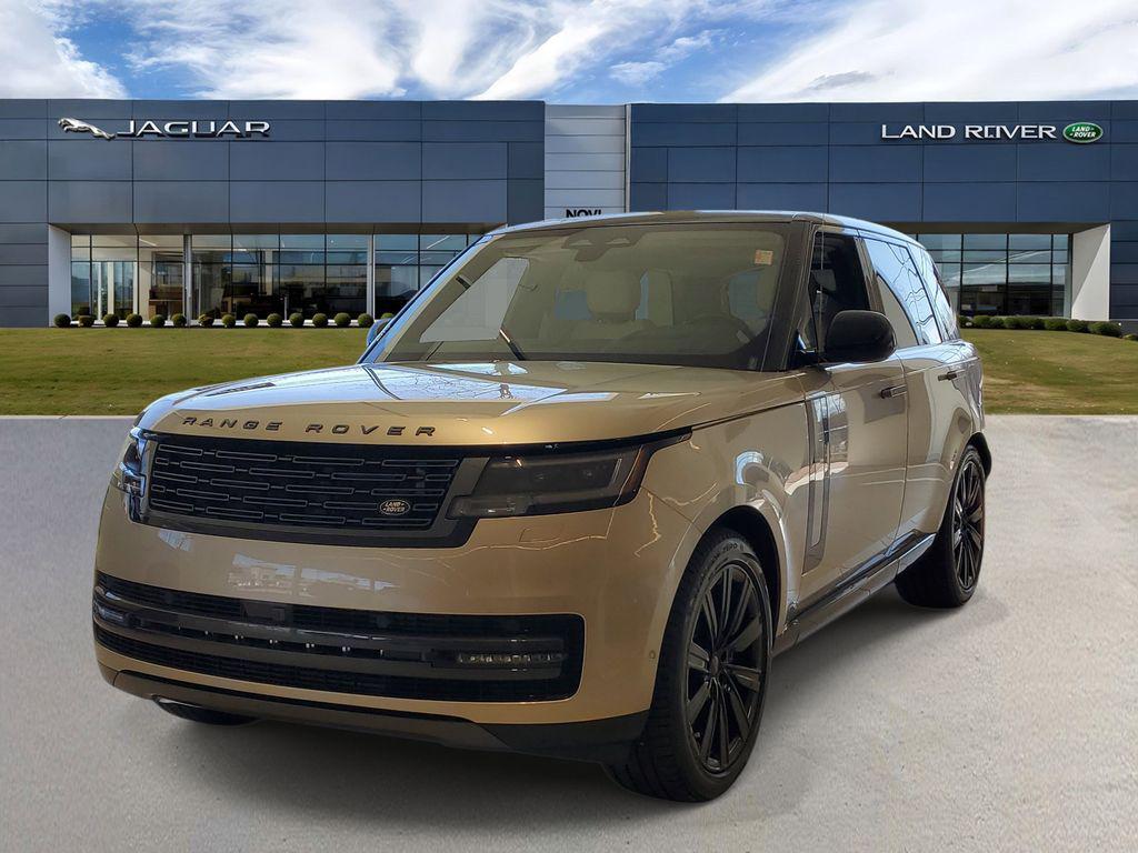 New 2026 Land Rover Range Rover P550e SE