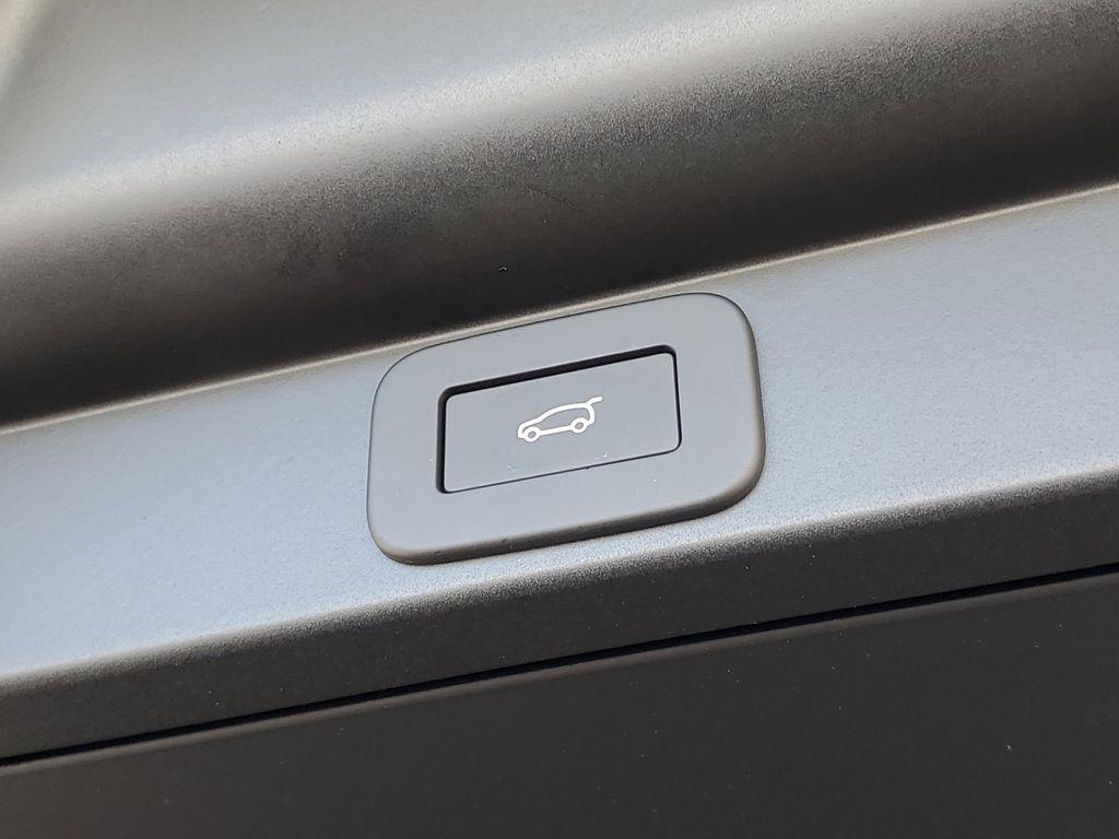 2026 LAND Rover RANGE ROVER P400 SE 7 SEAT photo 9
