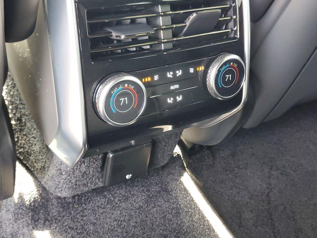 2026 LAND Rover RANGE ROVER P400 SE 7 SEAT thumbnail 29