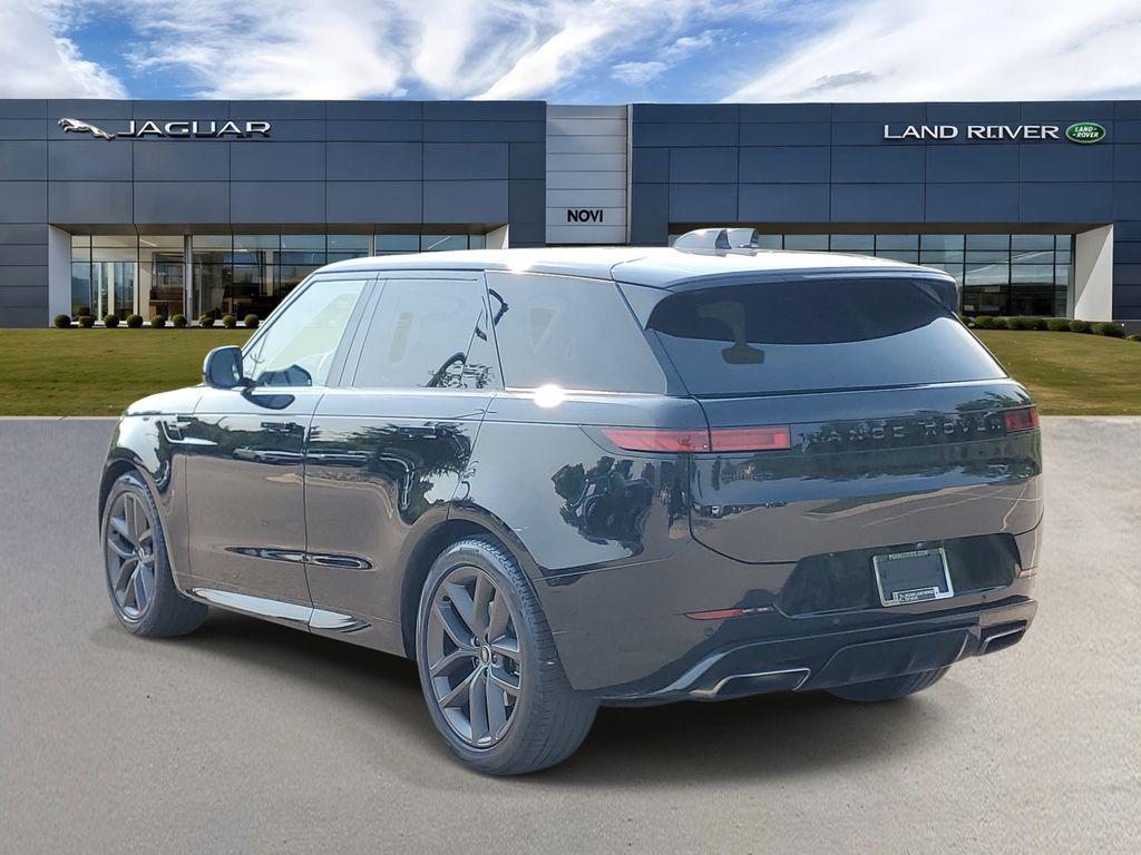 2024 LAND Rover RANGE ROVER SPORT SE photo 4