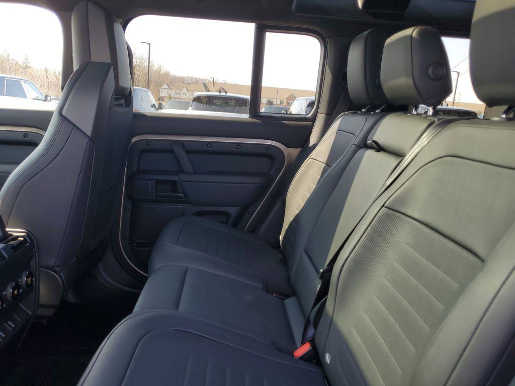 2026 LAND Rover DEFENDER P635 OCTA 缩略图 28