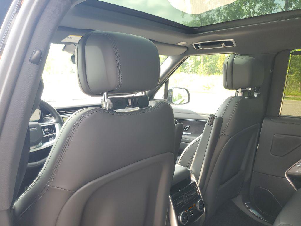 2026 LAND Rover RANGE ROVER P400 SE 7 SEAT — миниатюра 23