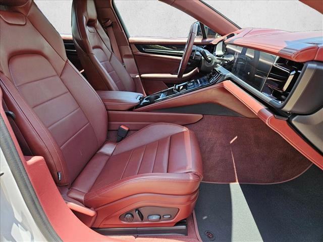 صورة مصغرة 22 لـ 2025 Porsche PANAMERA 4