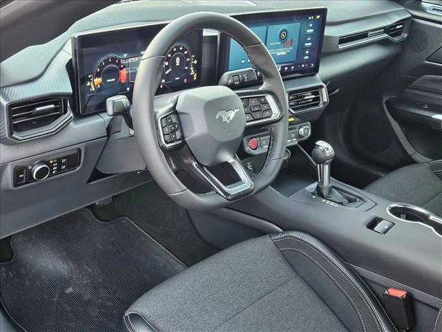 2026 FORD MUSTANG ECOBOOST 缩略图 3